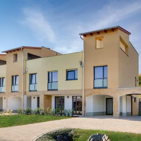 Luxurioese Am Stoermthaler Apartment Grosspoesna